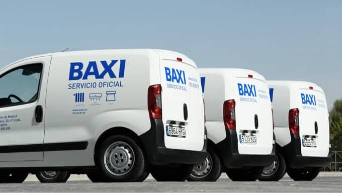 Técnico de Revisión de bombas de calor Baxi Técnico de Revisión de bombas de calor Baxi